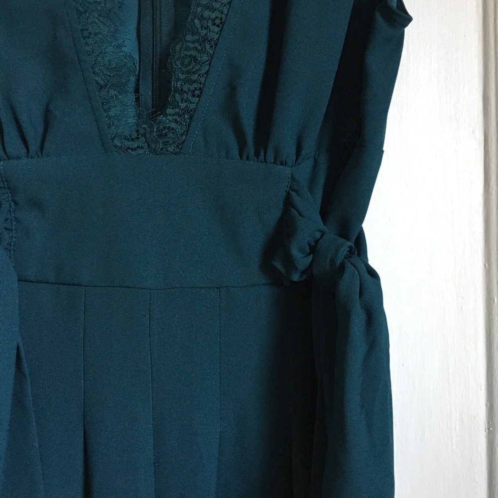 🌲 Gorgeous Deep Green Jumpsuit